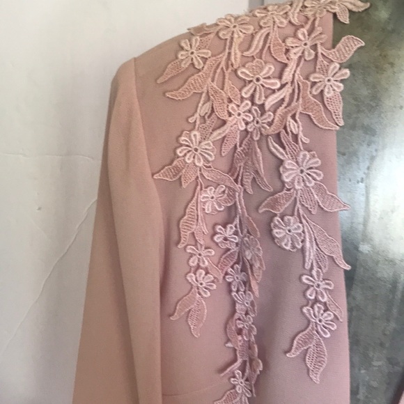 “URSULA OF SWITZERLAND” Chiffon Ladies Jacket. - Picture 3 of 8